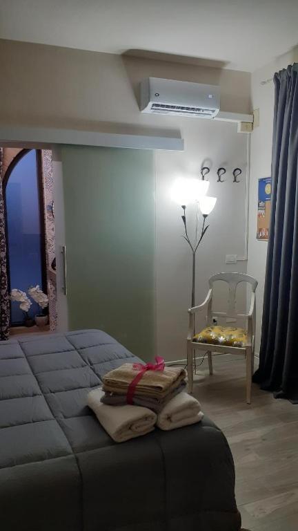 Casolare Isabella "Il Rifugio Dei Vinili" And Alice'S Room Ponsacco Buitenkant foto