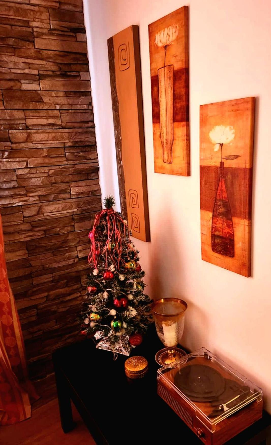 Casolare Isabella "Il Rifugio Dei Vinili" And Alice'S Room Ponsacco Kamer foto
